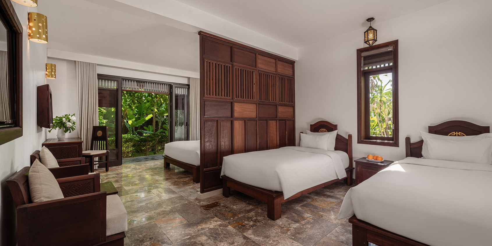 img_room_deluxe_2.jpg